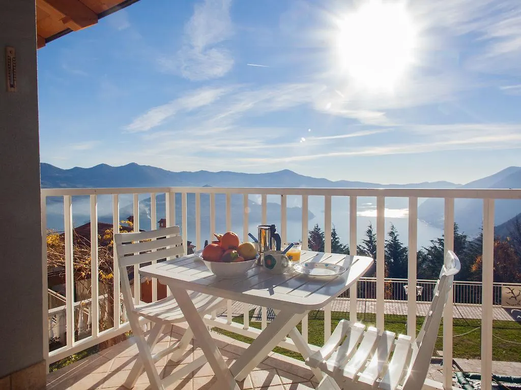 Borgo Dei Glicini Halldis Apartment Parzanica Italy
